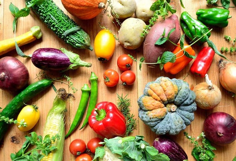 207990868 H 768x525 - أفضل 10 خضروات صيفية لإضافتها إلى النظام الغذائي الخاص بك