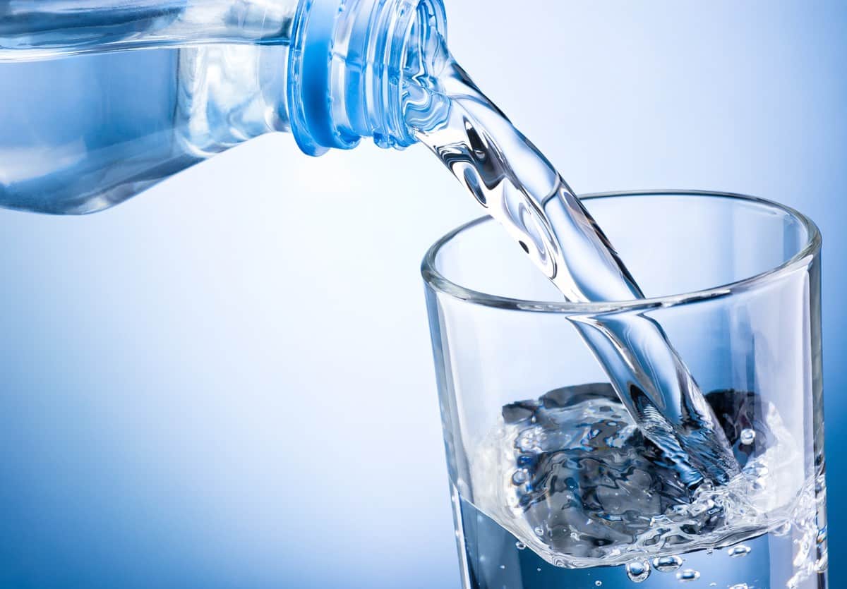 لماذا يجب عليك أن تشرب الماء على معدة فارغة في الصباح - %categories