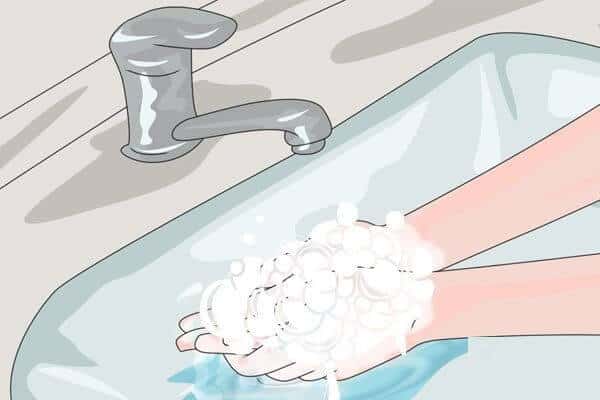 الطريقة الصحيحة لغسل يديك rev step hand wash 600x400 - تعلم الطريقة الصحيحة لغسل يديك