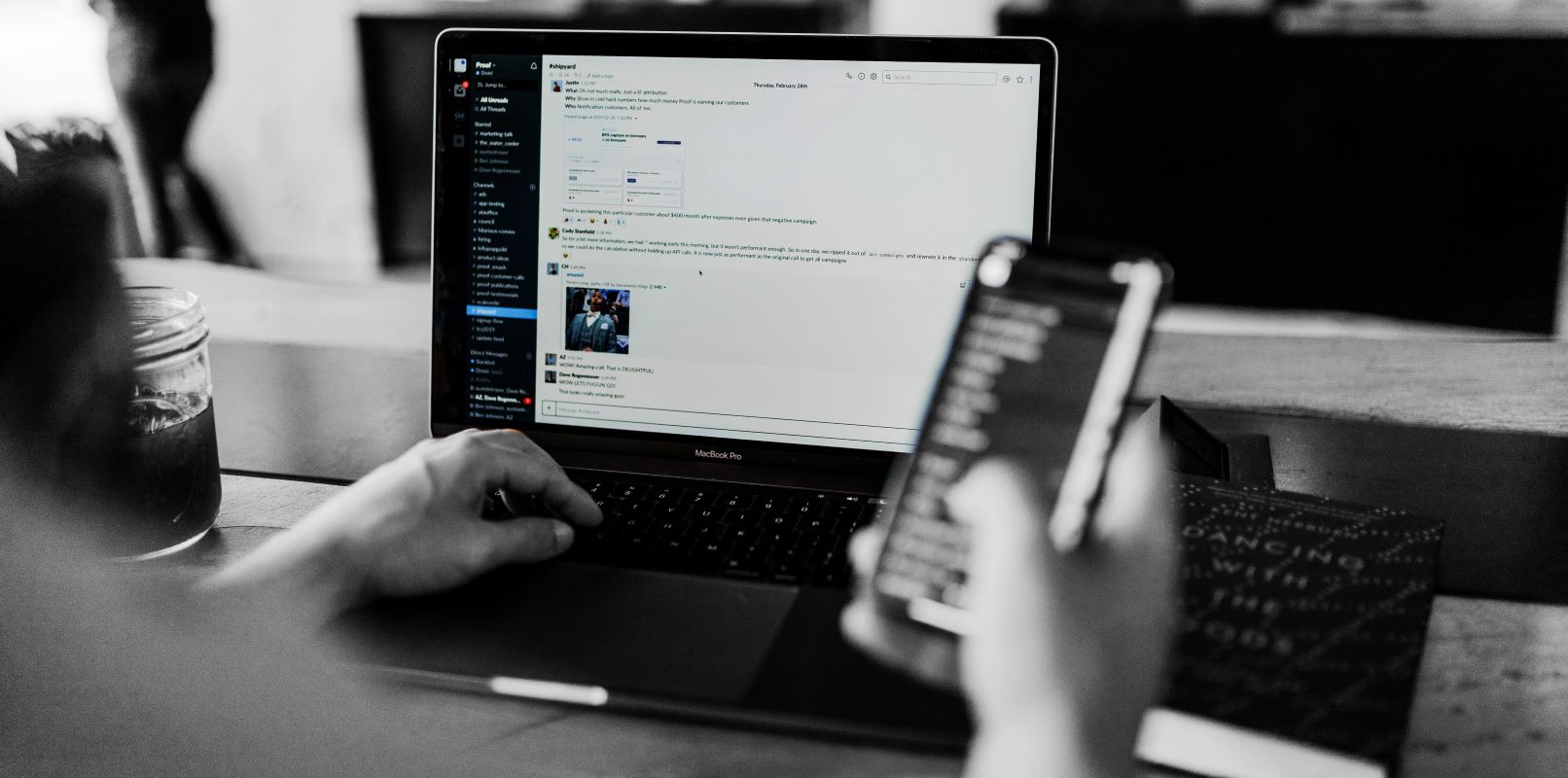 austin-distel-gUIJ0YszببببببببببببPig-unsplash بدء عمل تجاري حتى لو كنت في الديون