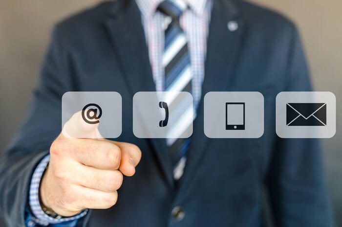 contact-us-2993000_1920_935adec67b324b146ff212ec4c69054f كيفية إضافة جهات اتصال Gmail إلى iPhone والخدع الأخرى