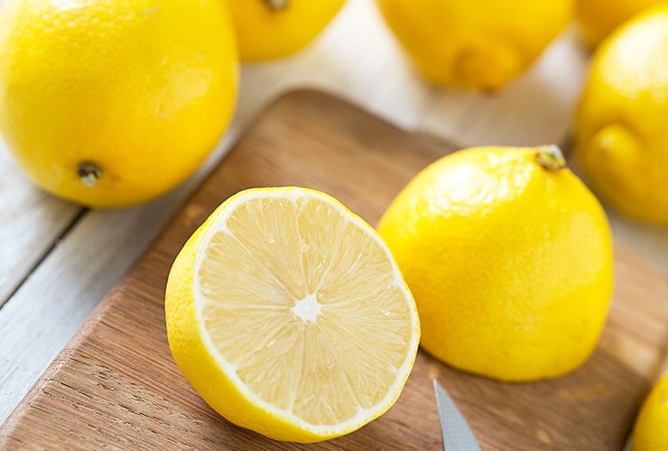 كيف يمكن أن يساعد الليمون على تحسين صحتك - %categories