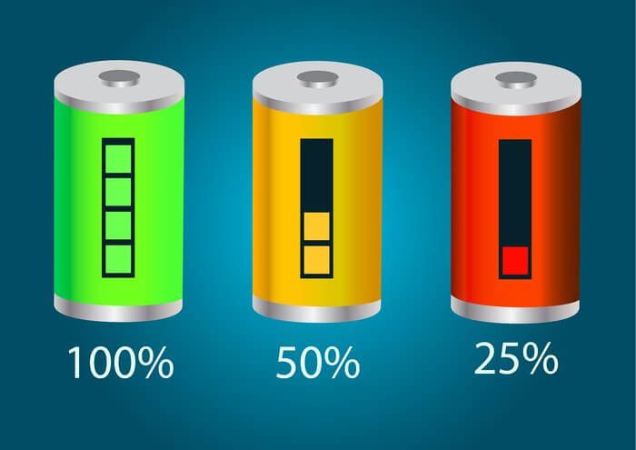 battery_935adec67b324b146ff212ec4c69054f Fitbit Versa 2 مقابل Samsung Galaxy Active 2: أية ساعة ذكية الأفضل