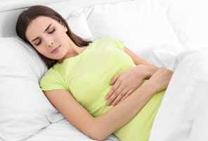 اعراض عسر الهضم - ما الذي يسببه وكيفية التخلص منه - digestive-health indigestion بببfeat - اعراض عسر الهضم - ما الذي يسببه وكيفية التخلص منه