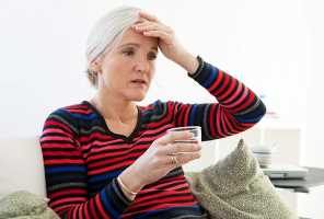 انقطاع الطمث والعلاج الهرموني نصائح من طرف طب التوليد والنسائيات - womens-health menopause pitches feبat - انقطاع الطمث والعلاج الهرموني نصائح من طرف طب التوليد والنسائيات