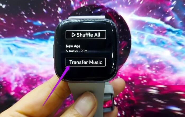 How-to-Add-Apps-and-Music-to-Fitbit-Versa-2-2_268f4de1514fee71df3af2a7b2fbe396_935adec67b324b146ff212ec4c69054f كيفية إضافة التطبيقات والموسيقى إلى Fitbit Versa 2