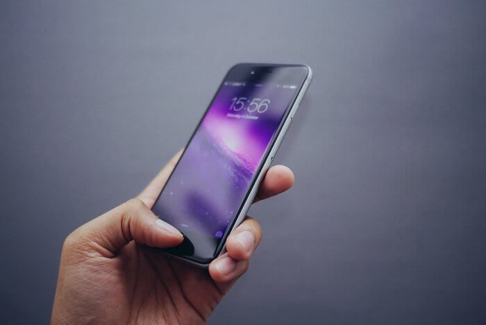 touch-phone_935adec67b324b146ff212ec4c69054f كيفية إصلاح ميزة Tap to Wake لا تعمل على أجهزة iPhone و OnePlus