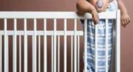 Enfant S Echappant Du Lit Comment Apprendre A Mon Enfant A Dormir Dans Son Lit La Maison La Plus Douce Enfant S Echappant Du Lit Comment Apprendre A Mon Enfant A Dormir Dans Son Lit La Maison La Plus Douce