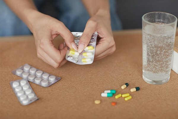 مسكنات الألم: الأنواع والفوائد والآثار الجانبية - nervous-system analgesics tips for taking - مسكنات الألم: الأنواع والفوائد والآثار الجانبية
