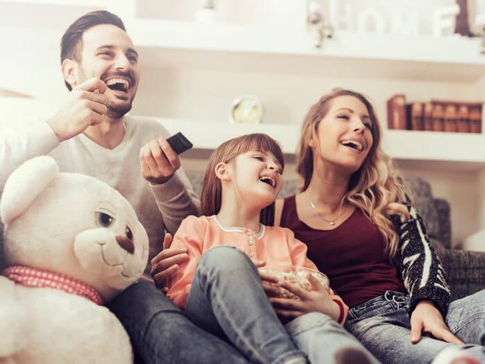 family3 نصائح للتعايش بسلام خلال الحجر الصحي