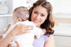 تجشؤ الطفل بعد الرضاعة , حيل ونصائح لفعل ذلك بالطريقة الصحيحة