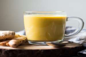 Le lait doré a des bienfaits miraculeux et une protection contre les maladies hivernales - organicfacts Golden a des bienfaits miraculeux et une protection contre les maladies hivernales1 1 - Le lait doré a des bienfaits miraculeux et une prévention contre les maladies hivernales