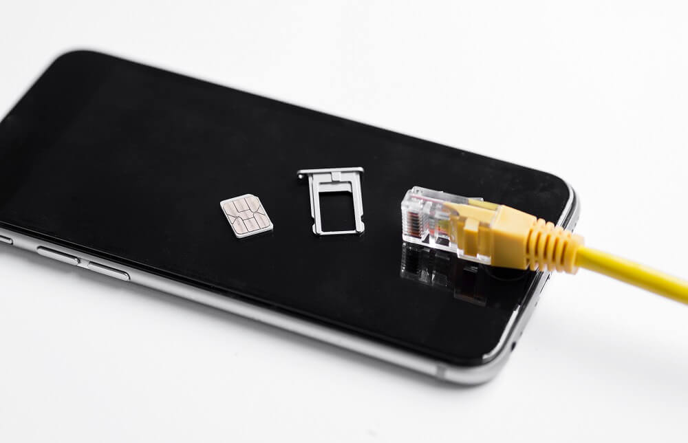 Fix-No-SIM-Card-Detected-Error-On-Android إصلاح خطأ عدم اكتشاف بطاقة SIM على Android