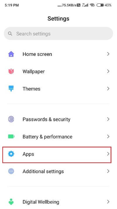 Go to the Settings icon and find Apps - كيفية إيقاف تشغيل Google Assistant على أجهزة Android