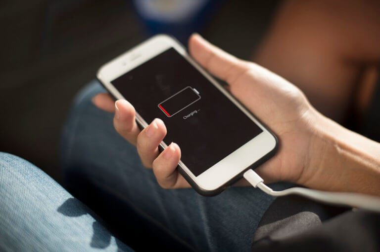 How-to-Fix-a-Phone-that-wont-charge-properly-768x511-1 12 طريقة لإصلاح هاتفك لا يتم شحنه بالشكل الصحيح