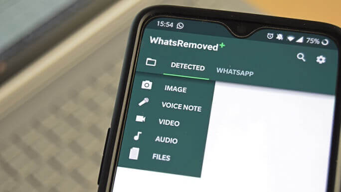 WhatsRemoved-is-a-very-simple-and-user-friendly-app 4 طرق لقراءة الرسائل المحذوفة على WhatsApp