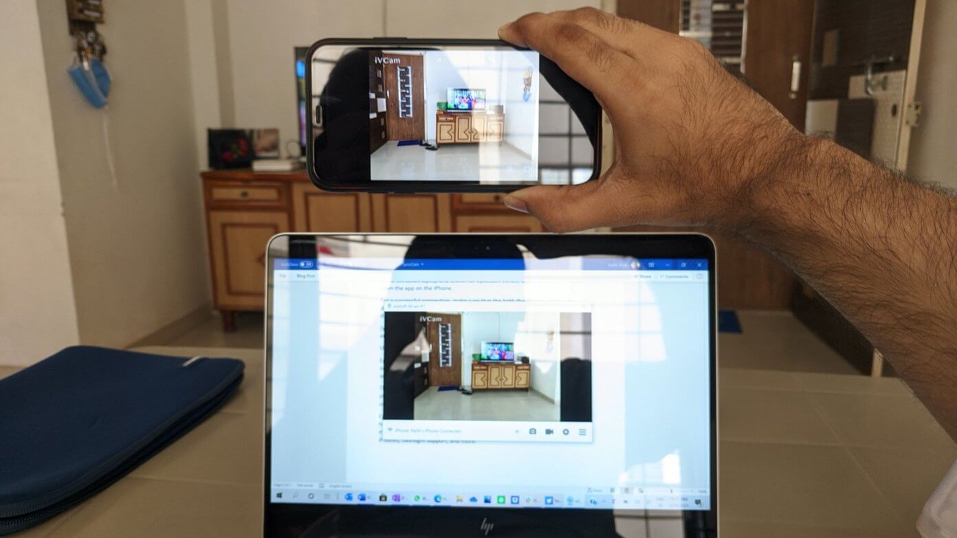 ivcam-in-action_4d470f76dc99e18ad75087b1b8410ea9 iVCam مقابل EpocCam : أي تطبيق كاميرا ويب iPhone افضل على Windows