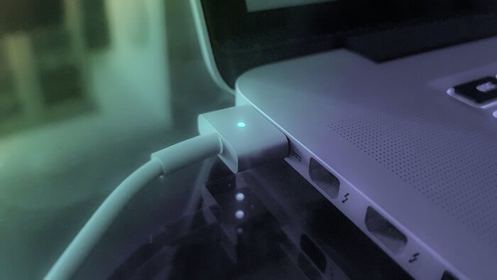 macbook-battery_935adec67b324b146ff212ec4c69054f كيفية تمكين أو تعطيل إدارة صحة البطارية على جهاز Mac الخاص بك