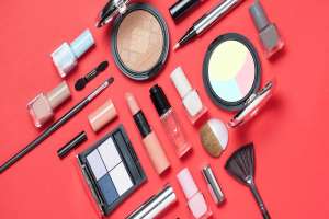 مستحضرات التجميل يجب عليك استخدامها بحذر , قد تسبب الضرر للبشرة - skin-beauty التجميل يجب عليك استخدامها بحذر قد تسبب الضرر للبشرة2 - مستحضرات التجميل يجب عليك استخدامها بحذر , قد تسبب الضرر للبشرة