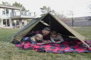 camping-ideas-backyard-tent-1557844253-1 التخييم , تعرف على فوائده النفسية والبدنية الكثيرة للأطفال والكبار