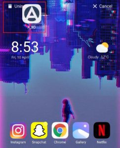 drag-it-to-the-top-left-corner-of-the-screen-to-the-Uninstall-option-243x300-1 كيفية إلغاء تثبيت أو حذف التطبيقات على هاتف Android الخاص بك