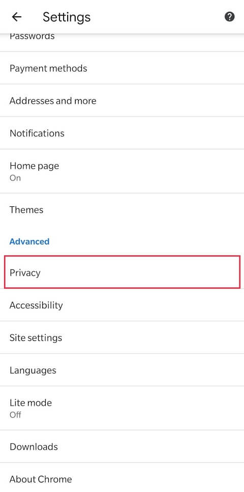 Find-“Privacy”-under-the-Advanced-settings-label-and-click-on-it كيفية حذف سجل محفوظات المتصفح على Android