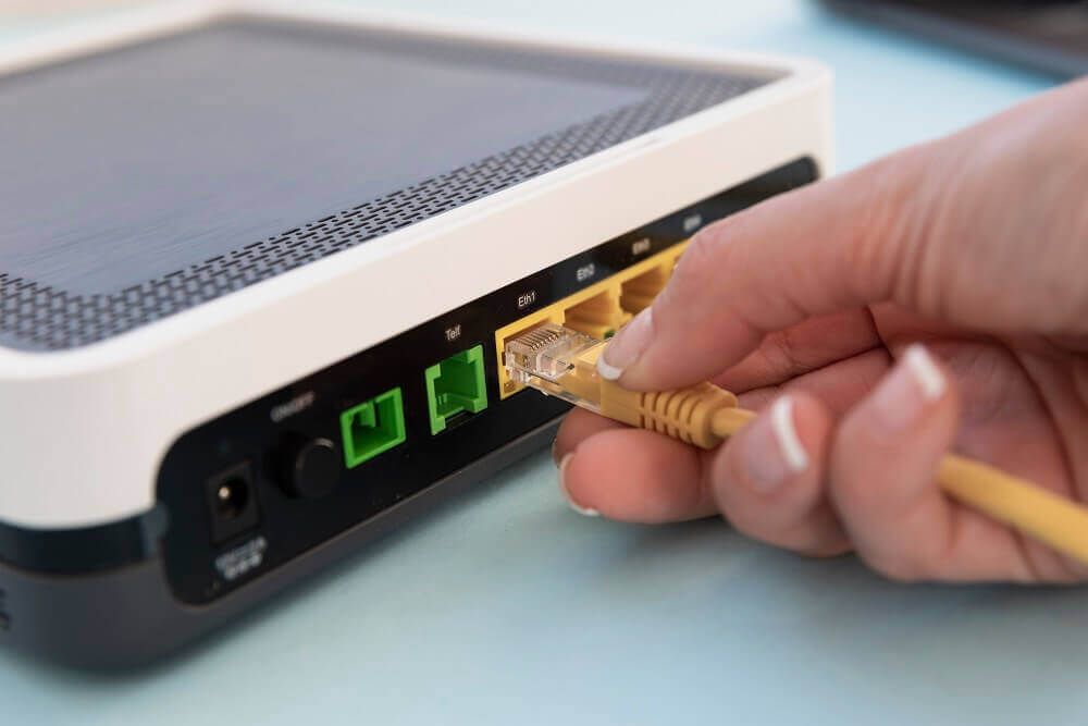 What-are-the-functions-of-a-Router ما الفرق بين الموجه والمودم؟