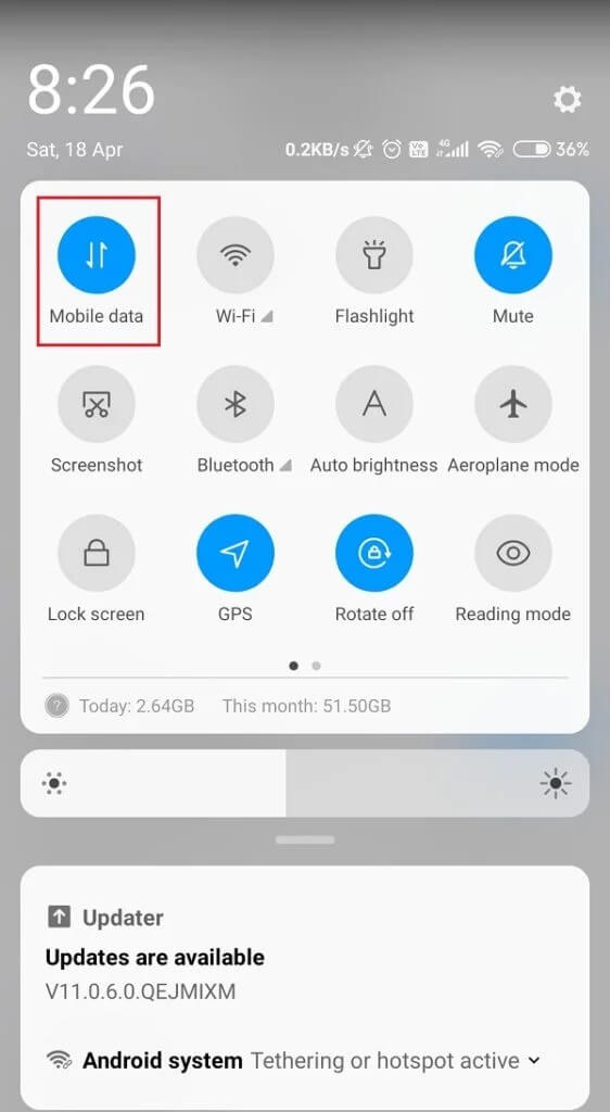 Click-on-the-Wi-Fi-icon-to-turn-it-off.-Moving-towards-the-Mobile-data-icon-switch-it-on-562x1024-1 كيفية إصلاح مشاكل Facebook Messenger