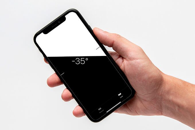 Level-Measure-on-iPhone كيفية استخدام iPhone الخاص بك كميزان الماء