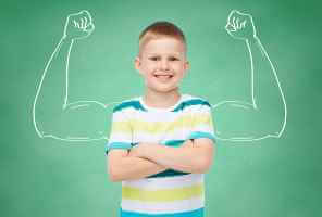 كيف تعزز مناعة طفلك: إجابة من طبيب الأطفال - child boost your child’s immunلe system feat - كيف تعزز مناعة طفلك: إجابة من طبيب الأطفال