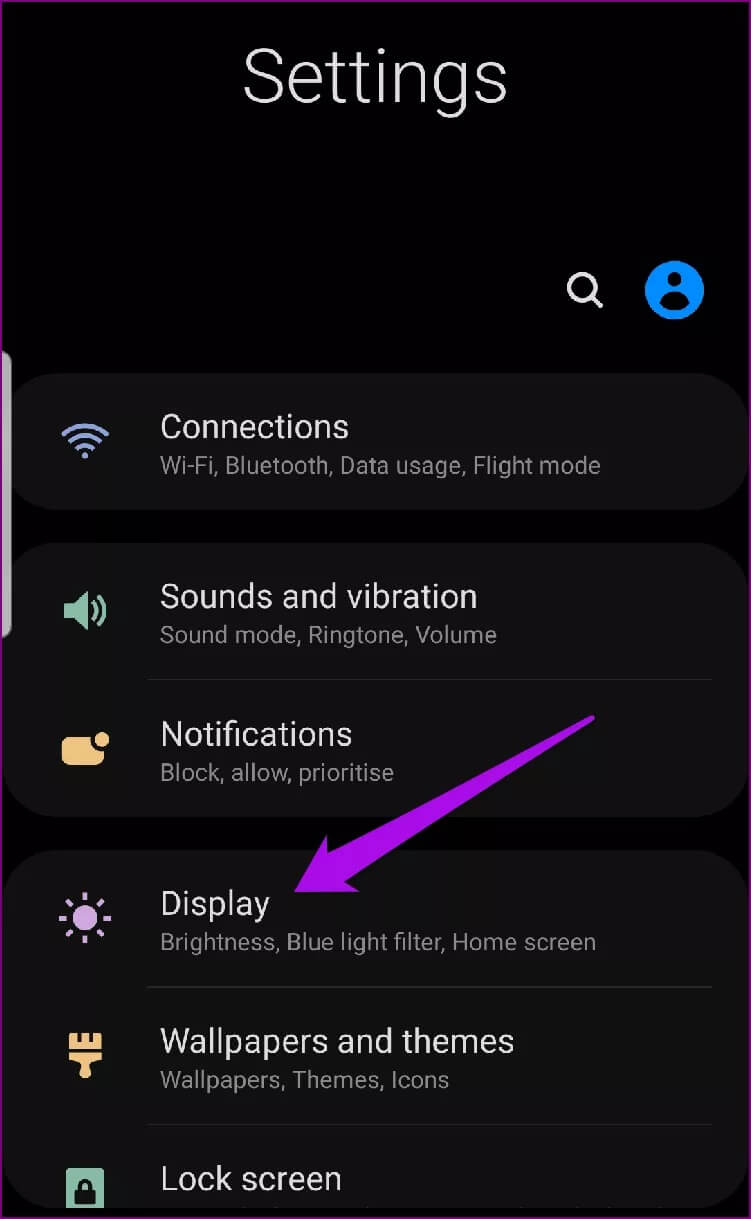 disable-dark-mode-devices-android-settings-display_4d470f76dc99e18ad75087b1b8410ea9 كيفية تعطيل الوضع الداكن في أنظمة التشغيل Windows 10 و macOS و Android و iOS