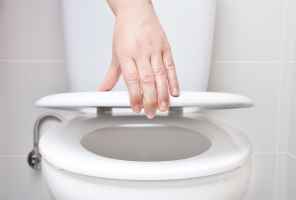 كيفية علاج عسر البول (التبول المؤلم) - urinary-tract-health dysuria causes fييeat - كيفية علاج عسر البول (التبول المؤلم)