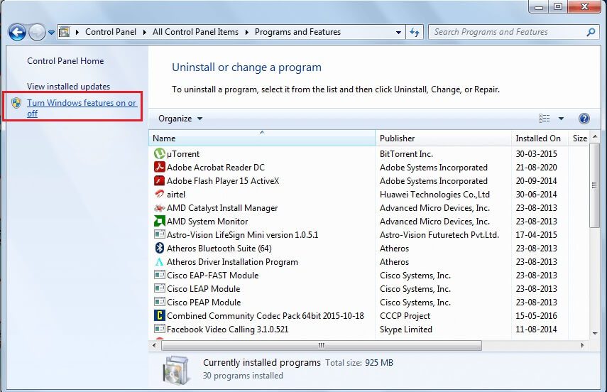 Click-on-the-Turn-Windows-feature-on-or-off إصلاح عدم تنزيل تحديثات Windows 7