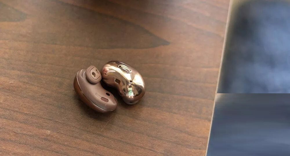 Samsung Galaxy Buds Live مقابل Jabra Elite 75t: ما هي السماعات اللاسلكية التي يجب عليك اختيارها - %categories