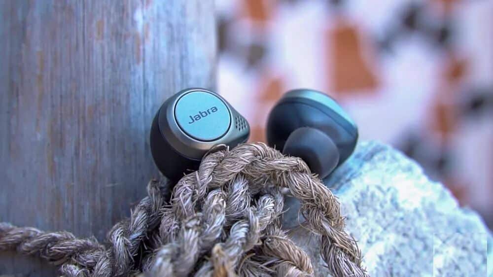 Samsung Galaxy Buds Live مقابل Jabra Elite 75t: ما هي السماعات اللاسلكية التي يجب عليك اختيارها - %categories