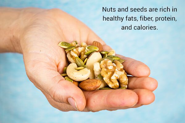 are nuts beneficial for a nursing mother - أفضل العناصر الغذائية للأمهات المرضعات