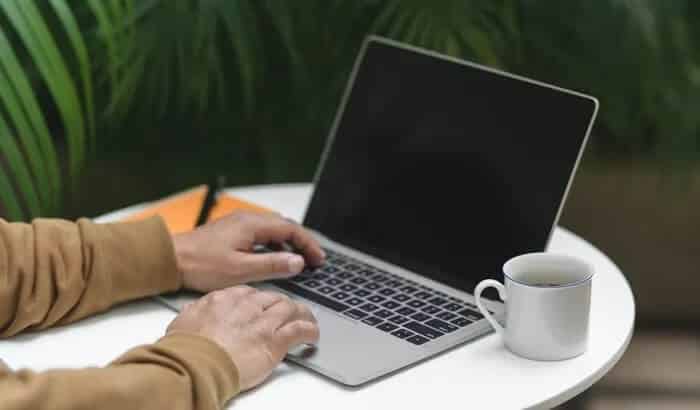 fix-mac-booting-black-screen-image_935adec67b324b146ff212ec4c69054f دليل مفصل لإصلاح مشاكل تشغيل Mac مع شاشة سوداء
