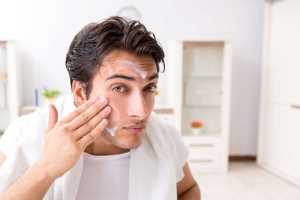Peau terne : causes, symptômes, traitement et complications - skin-beauty skincare men - Peau terne : causes, symptômes, traitement et complications