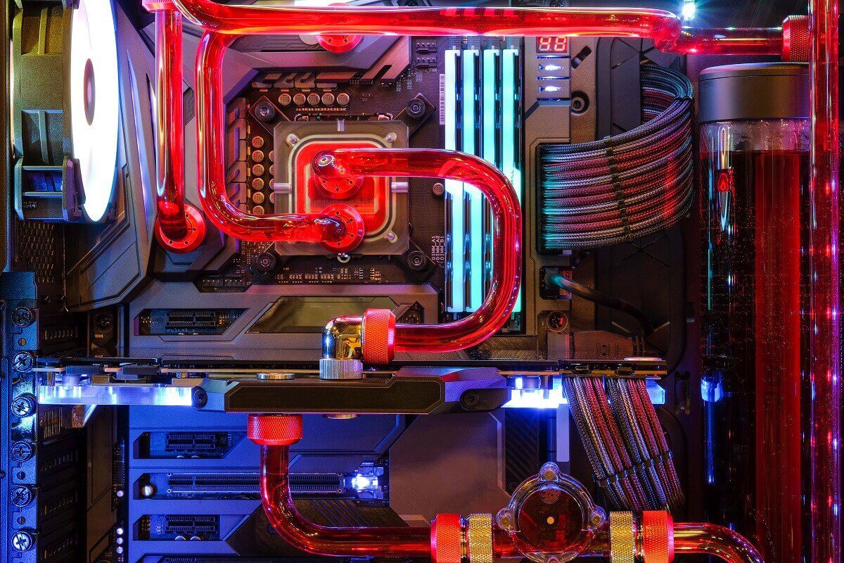 How-to-Show-CPU-and-GPU-Temperature-on-Taskbar كيفية إظهار درجة حرارة وحدة المعالجة المركزية ووحدة معالجة الرسومات على شريط المهام