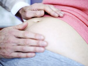 متى ينزل دم الحمل خارج الرحم وعلاجه - womens-health ينزل دم الحمل خارج الرحم 300x225 - متى ينزل دم الحمل خارج الرحم وعلاجه