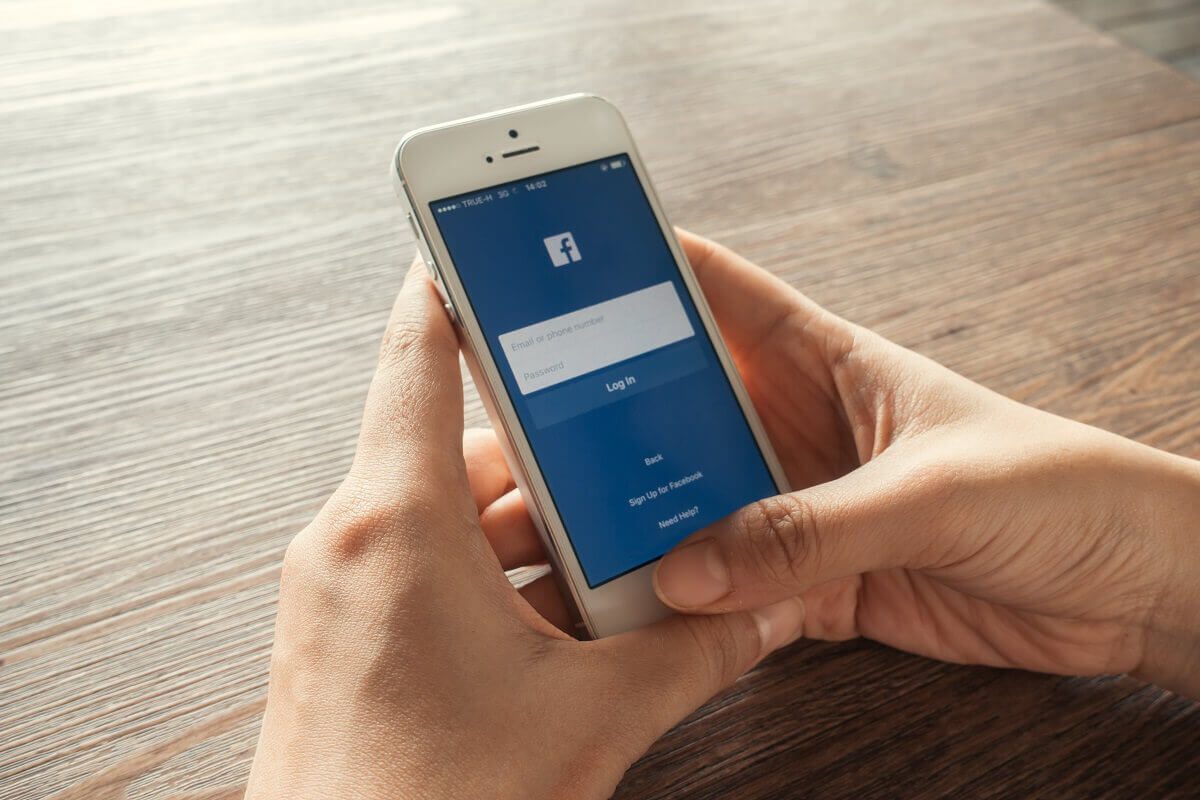 How-to-Add-Music-to-your-Facebook-Profile كيفية إضافة الموسيقى إلى ملفك الشخصي على Facebook
