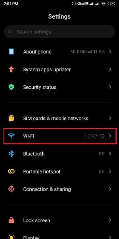 Open-Settings-on-your-Android-device-and-tap-on-Wi-Fi-to-access-your-Wi-Fi-network.-512x1024-3 كيفية إصلاح مشكلة فشل إضافة أعضاء على GroupMe