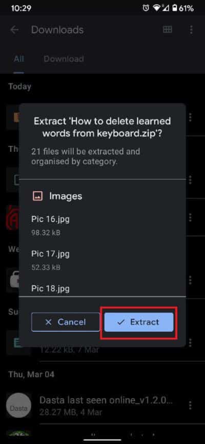Tap-on-‘Extract-to-unzip-all-the-files.-473x1024-1 كيفية فك ضغط الملفات على هاتف Android