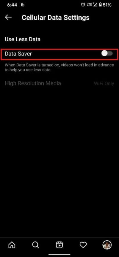 tap-on-the-toggle-switch-in-front-of-‘Data-Saver-to-turn-it-on.-473x1024-1 كيفية إصلاح خطأ عدم السماح بالنشر على Instagram