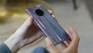 102-233507-huawei-officially-reveals-the-date-of-the-a_700x400-300x171 الفرق بين جوالات هواوي 2021