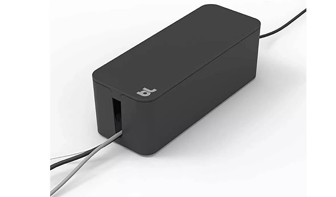 Best-Cable-Management-Sleeves-and-Boxes-bluelounge_8dadce3c69543eb791cf840281e83aa9 أفضل 6 صناديق لإدارة الكابلات