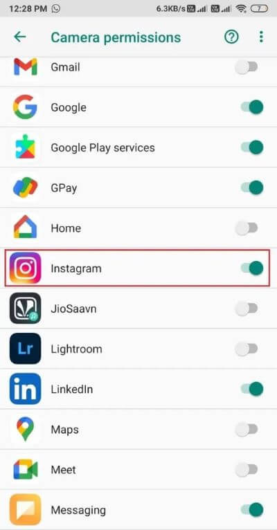 Click-on-the-camera-and-turn-on-the-toggle-next-to-Instagram-535x1024-1 8 طرق لإصلاح عدم عمل مكالمة فيديو Instagram