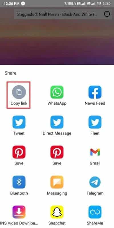 Select-the-Copy-link-option-512x1024-1 كيفية تحميل مقاطع فيديو YouTube على الهاتف المحمول