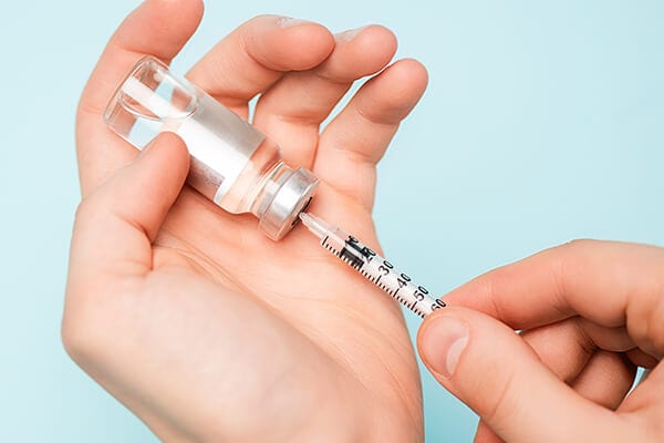 اللقاحات: أنواعها وفوائدها وآثارها الجانبية وتوصياتها - %categories