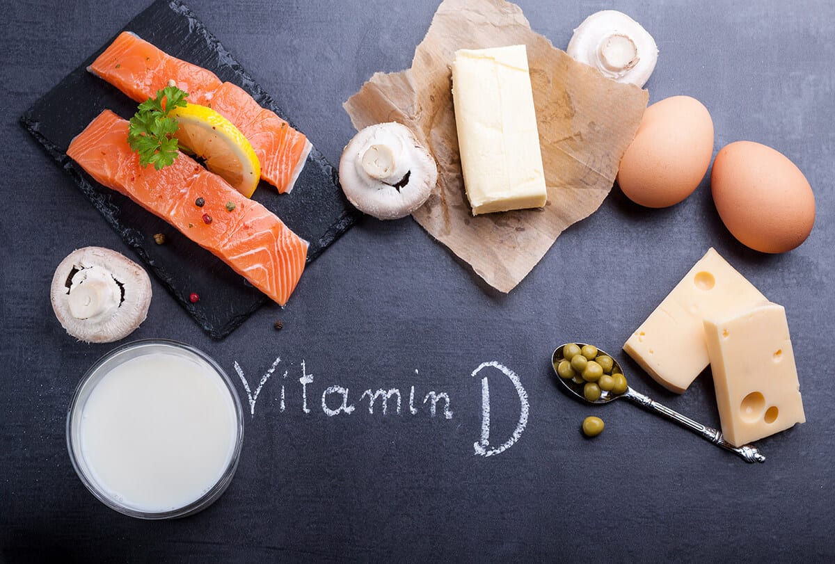 vitamin d feat - نقص فيتامين د: الأسباب والأعراض والعلاج